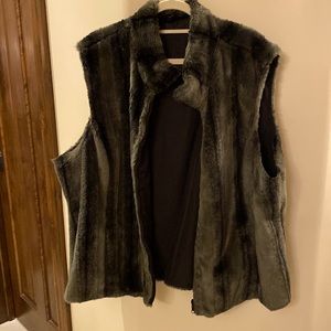 Faux Fur Reversible Vest, 3X